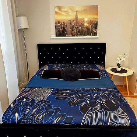 Homecomfort Apartament Delux Варшава Екстериор снимка